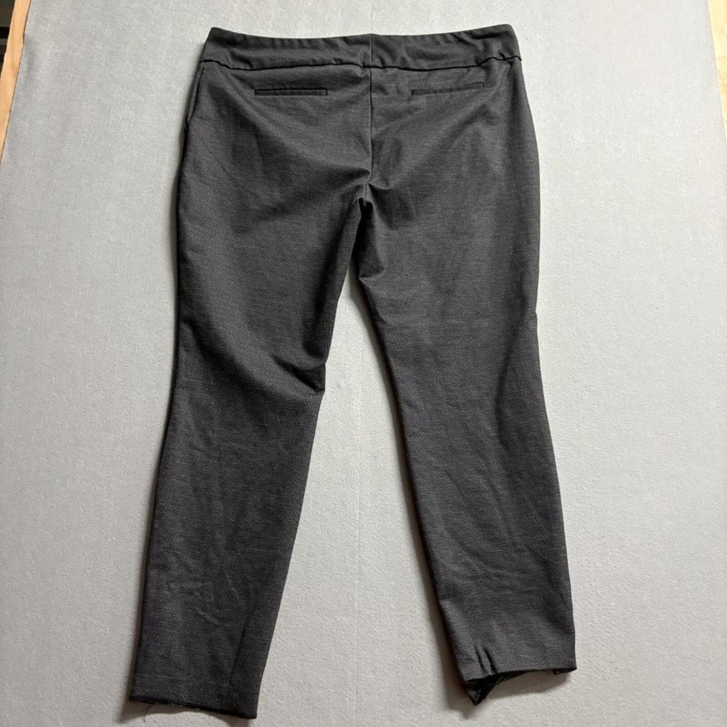 Dalia Women's Pull On Dress Pants XXL Gray Stretch Knit Ankle Crop Trouser