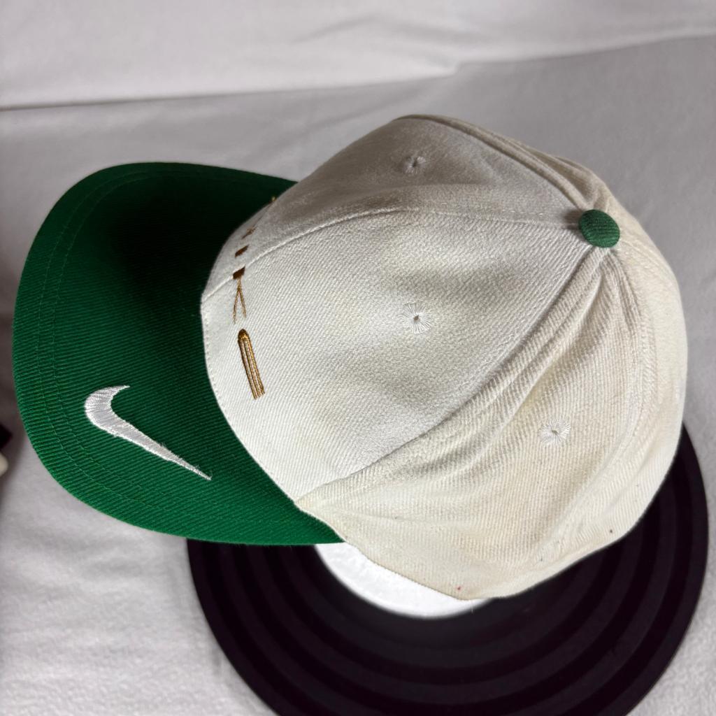 Nike Vintage Snapback Hat White Green Gold Embroidered Swoosh Cap