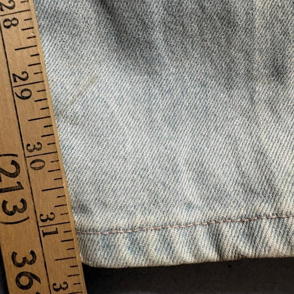 Vintage Brittania Jeans Mens 38x32 Light Wash Denim Straight Leg Made in HK