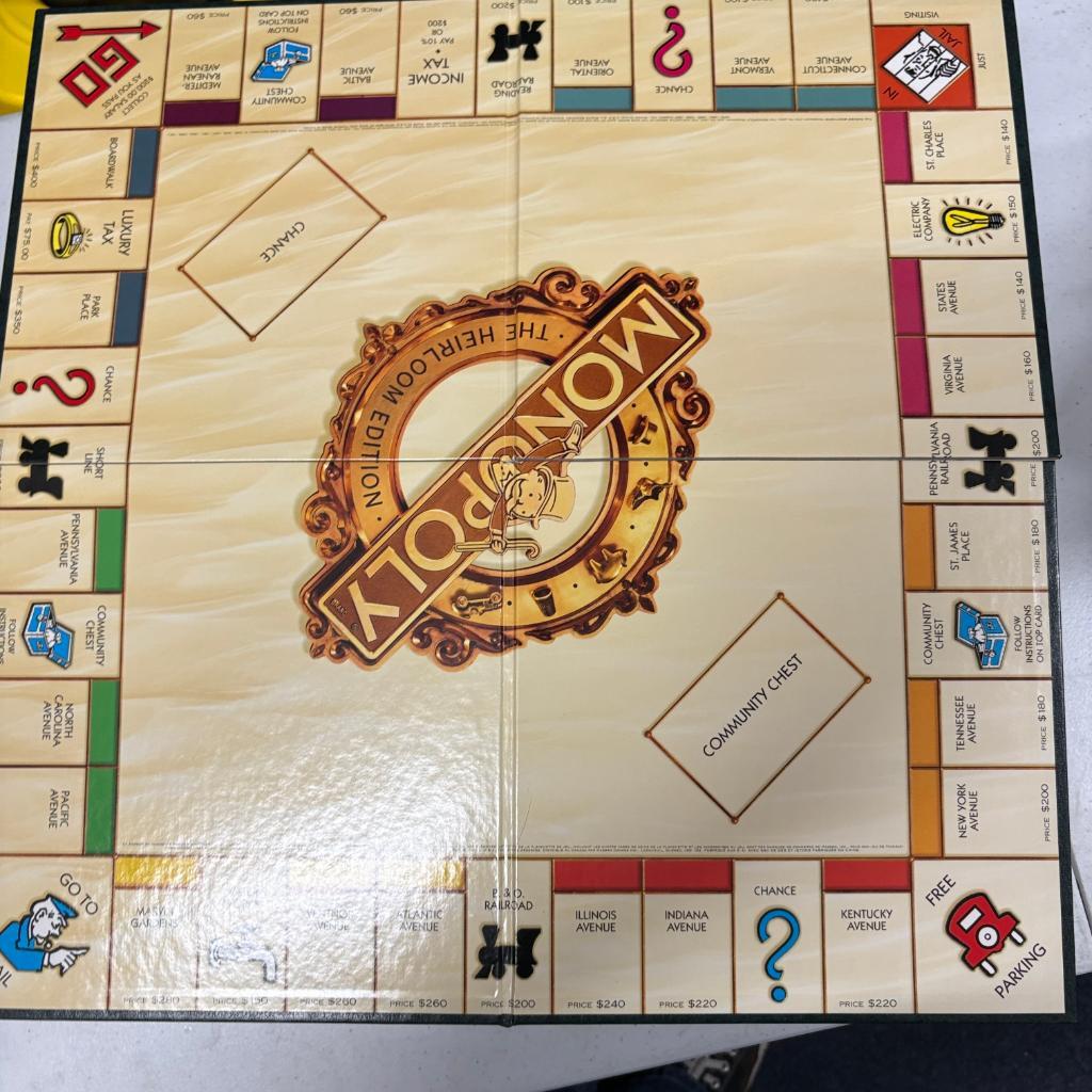 Monopoly The Heirloom Edition Parker Brothers 1997 Wooden Box Board Game Partial