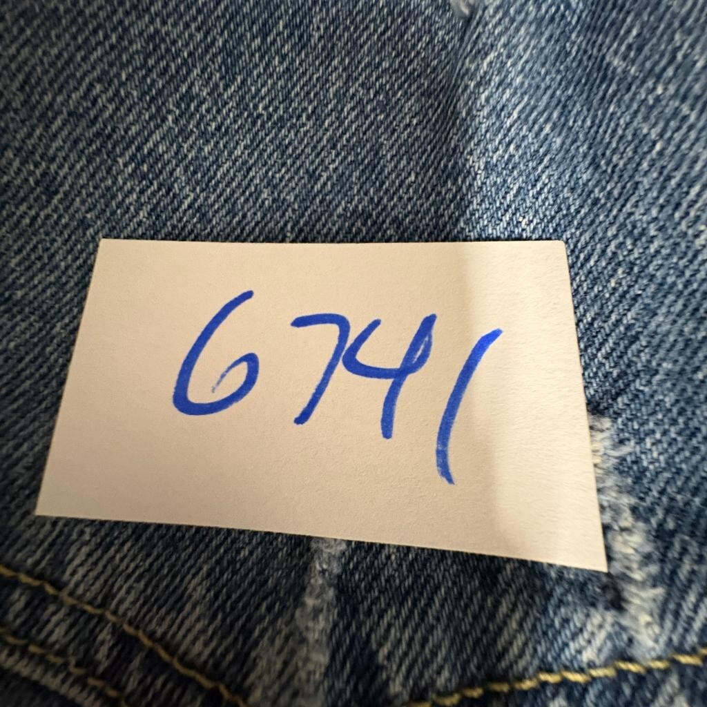 Free Assembly Distressed Straight Leg Jeans Womens Size 10 Blue Denim Raw Hem