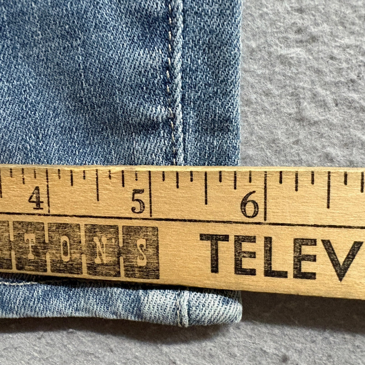 NYDJ Ami Skinny Jeans Womens Size 6 Light Wash High Rise Distressed Button Fly