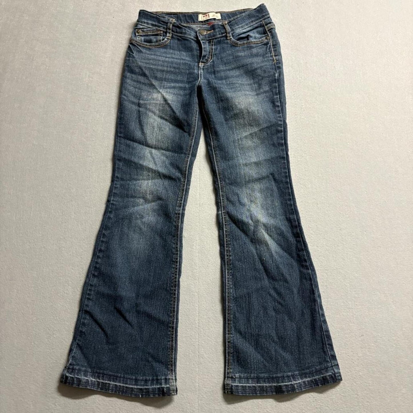 LEI Gabby Low Rise Flare Jeans Girls Size 12 Regular Embroidered Pockets Blue