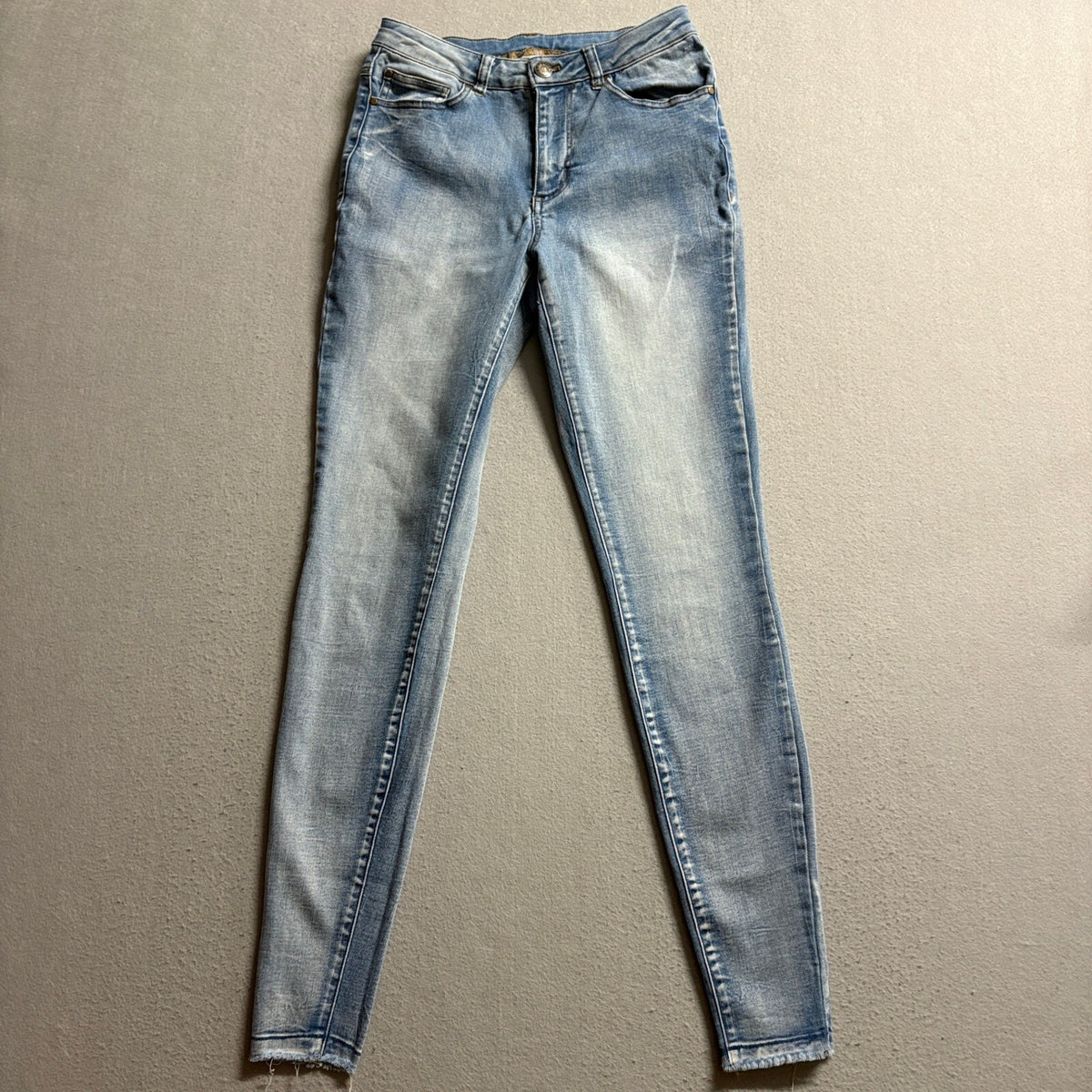 Grace and Lace Skinny Jeans Womens Size 4 Light Wash Stretch Raw Hem Denim