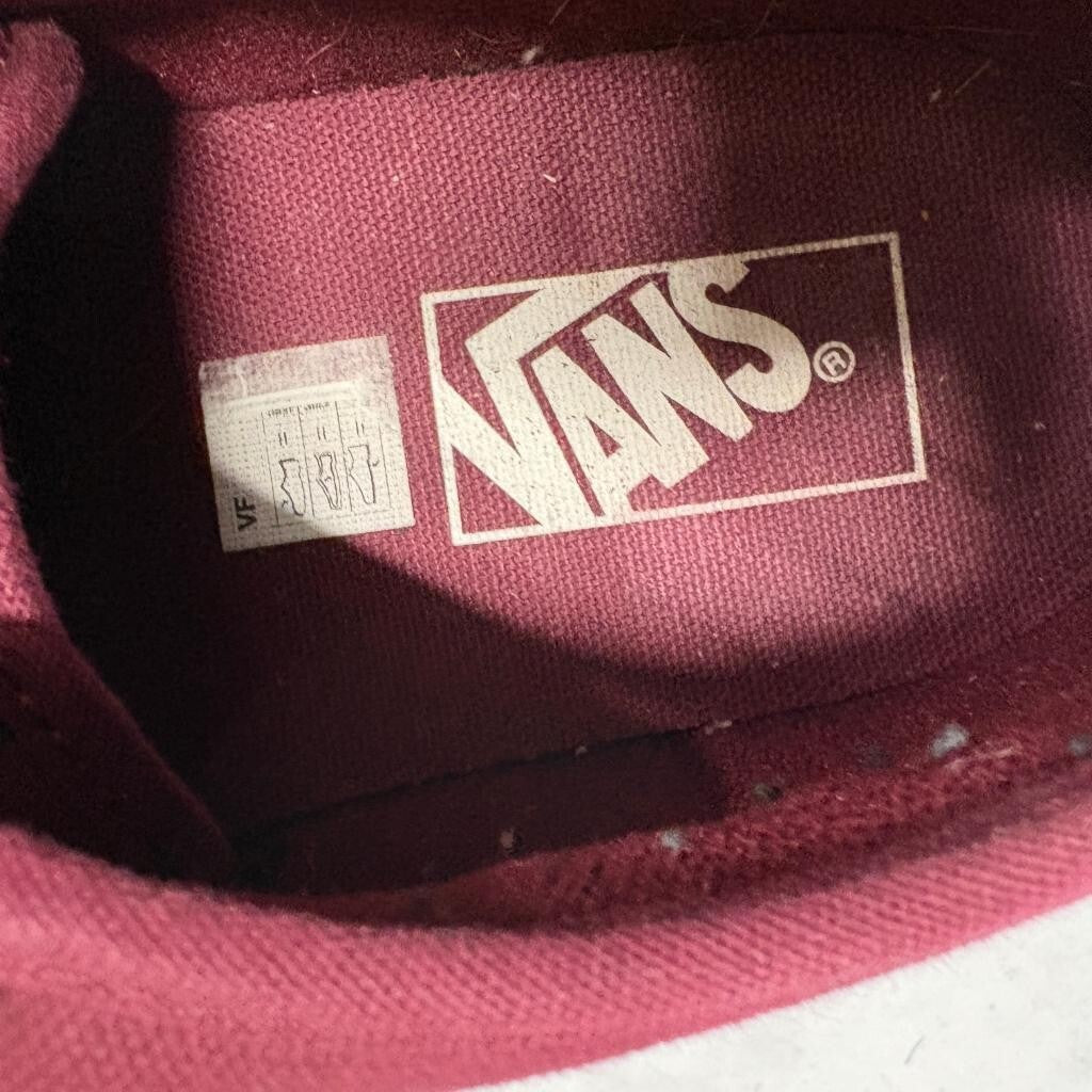 Vans Atwood Burgundy Maroon Canvas Mens Size 10 Low Top Skate Shoes Black Laces