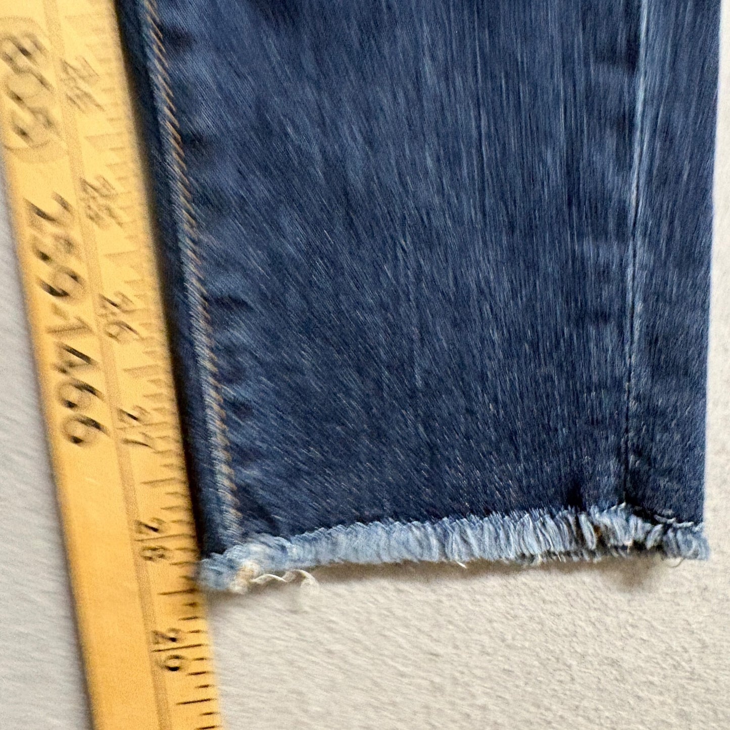 Good American Good Legs Skinny Jeans Distressed Raw Hem Sz 2/26 Classic