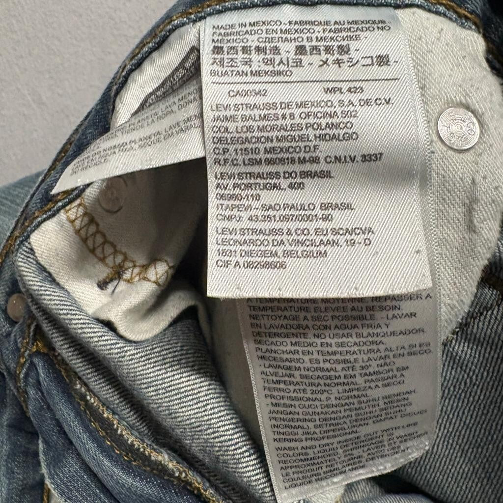 Levis 514 Slim Straight Jeans Mens 32x32 Distressed Ripped Blue Denim