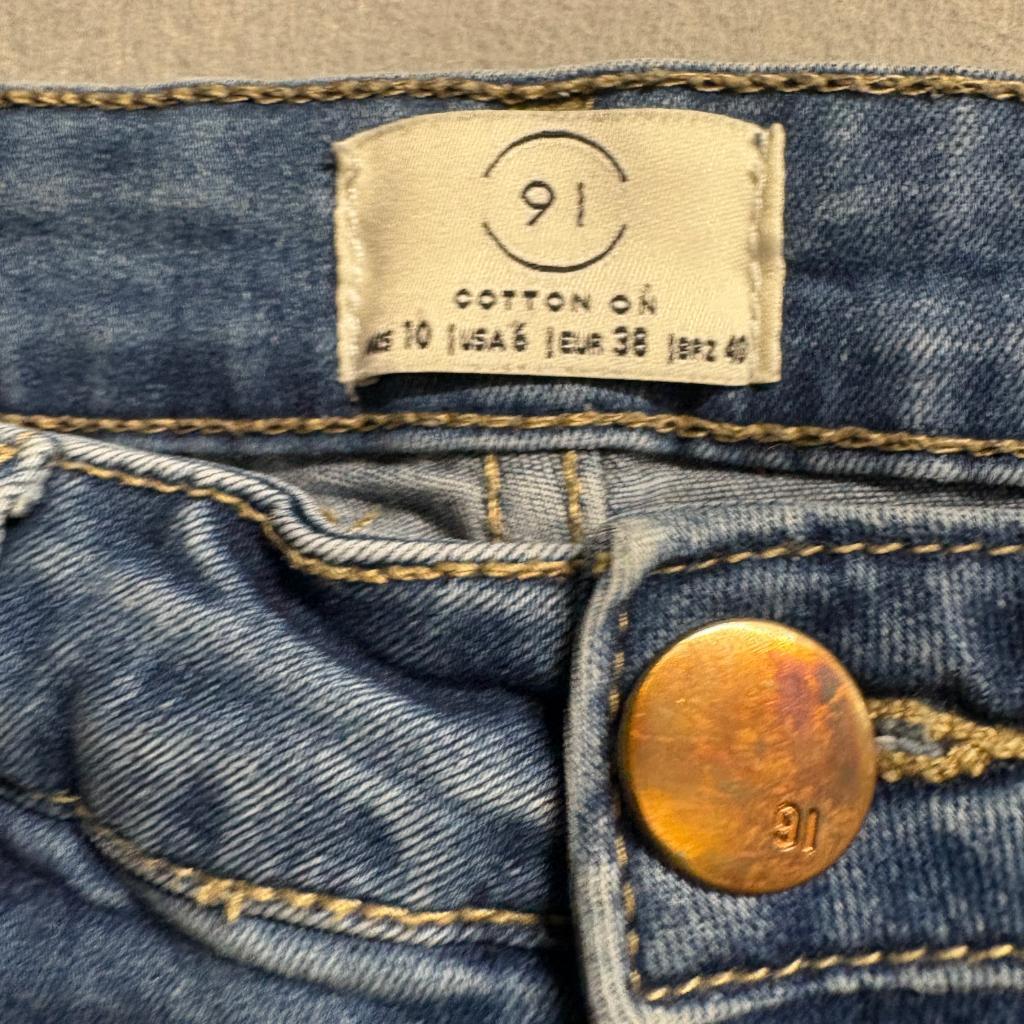 Cotton On 91 Mid Slim Straight Jeans Womens Size 6 Distressed Raw Hem Blue Denim