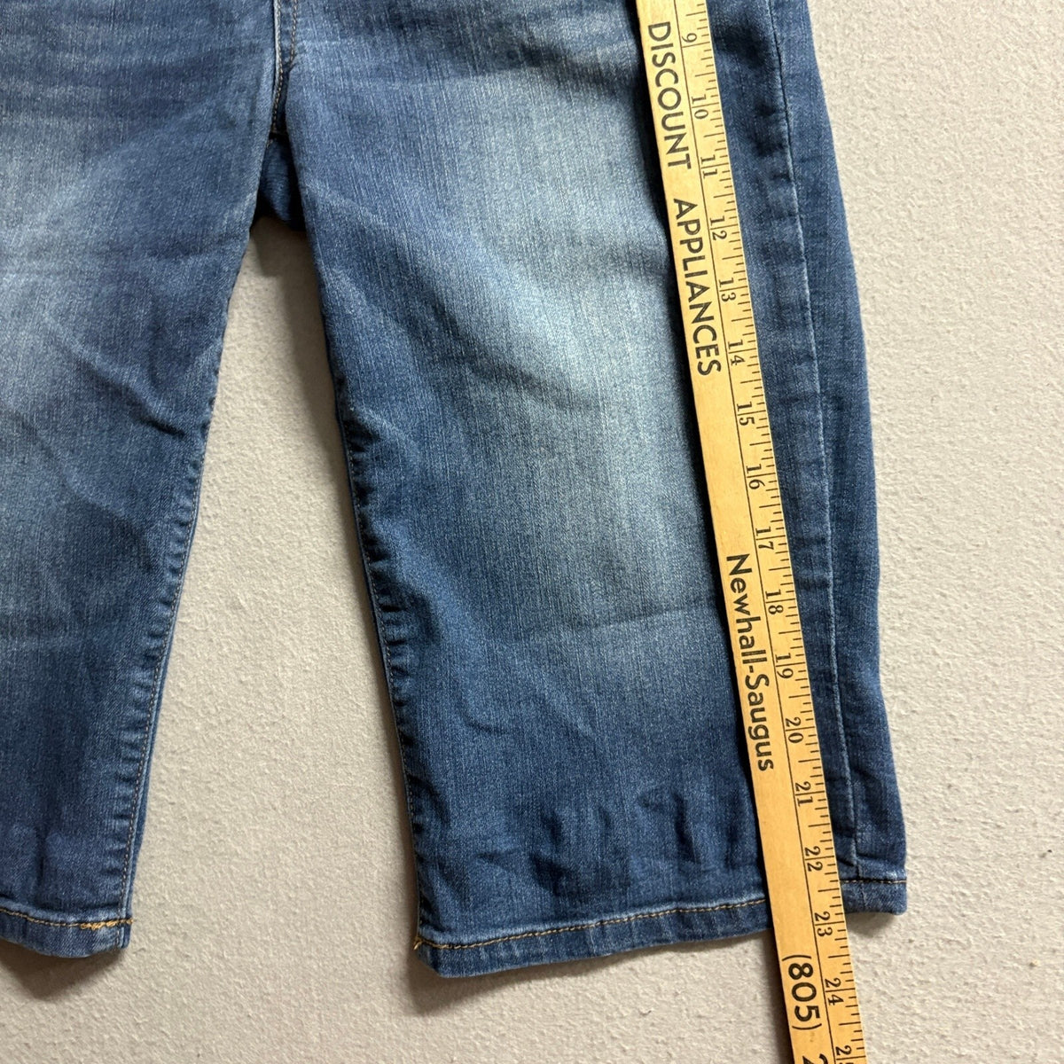 Wit & Wisdom Denim Bermuda Shorts Size 4 Medium Wash Stretch Blue Jeans
