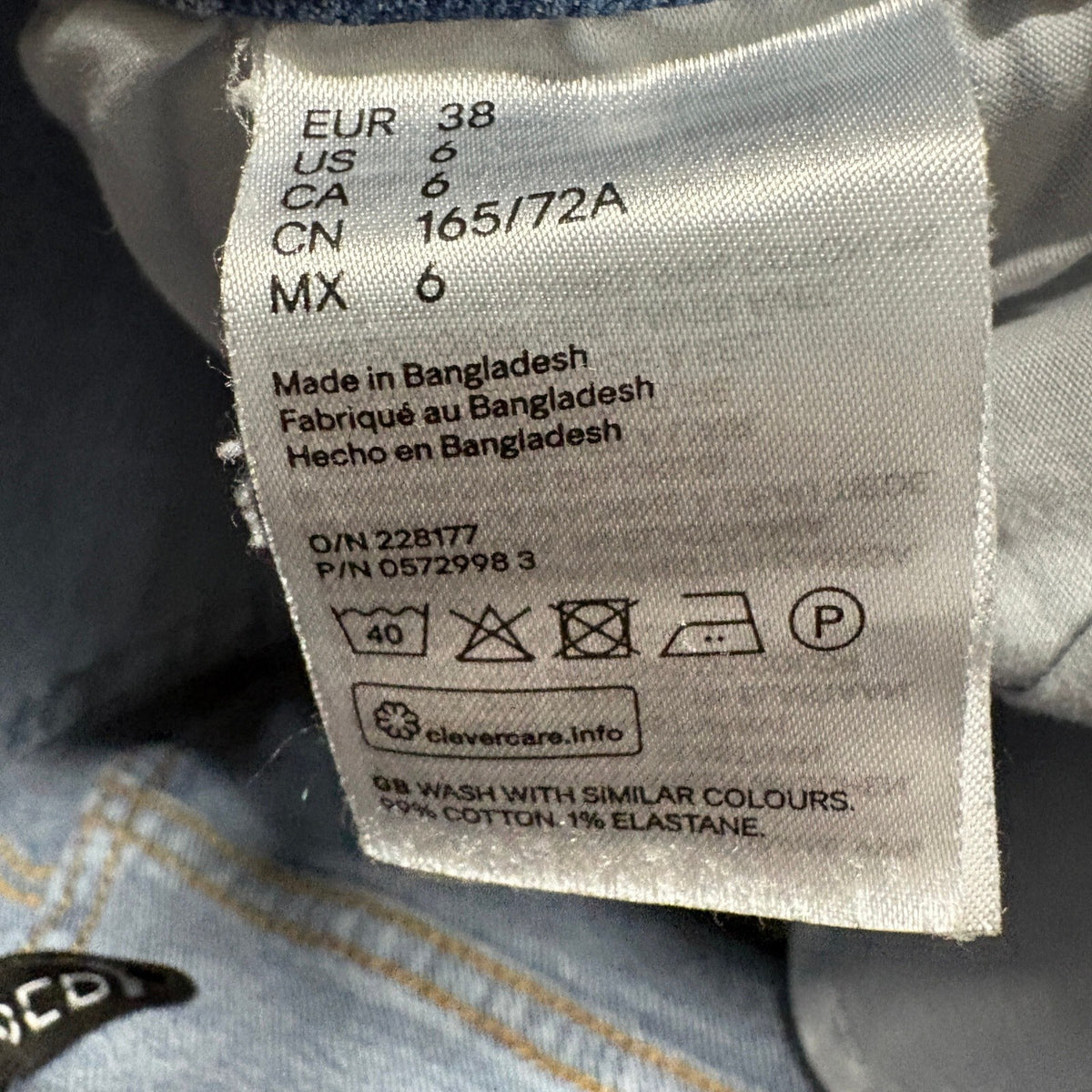 H&M Divided Mom Jeans Womens Size 6 Blue Denim High Rise Tapered Leg Stretch