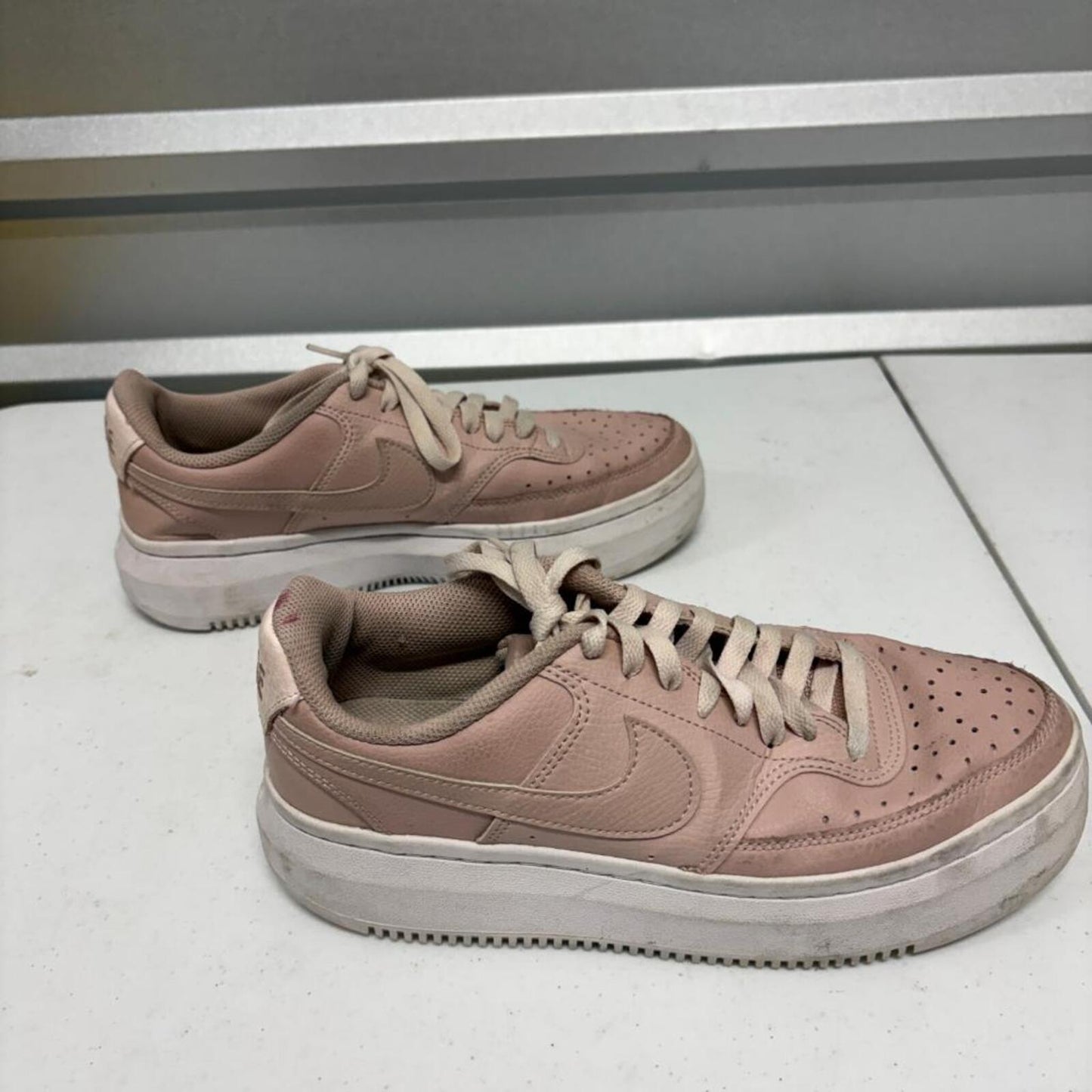 Nike Court Vision Alta LTR Pink Oxford Womens Size 10 Platform Sneakers
