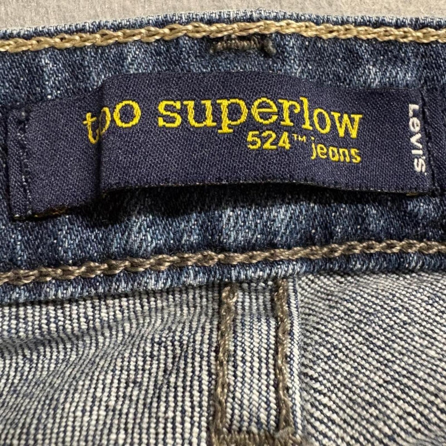 Levi's 524 Too Superlow Jeans Womens 9 Short Blue Denim Low Rise Slim Straight