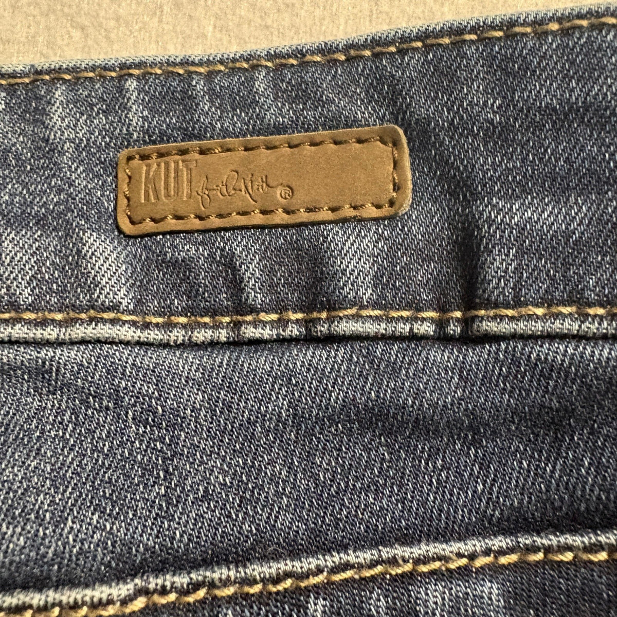 KUT from the Kloth Catherine Boyfriend Jeans Womens Size 0 Blue Distressed Denim