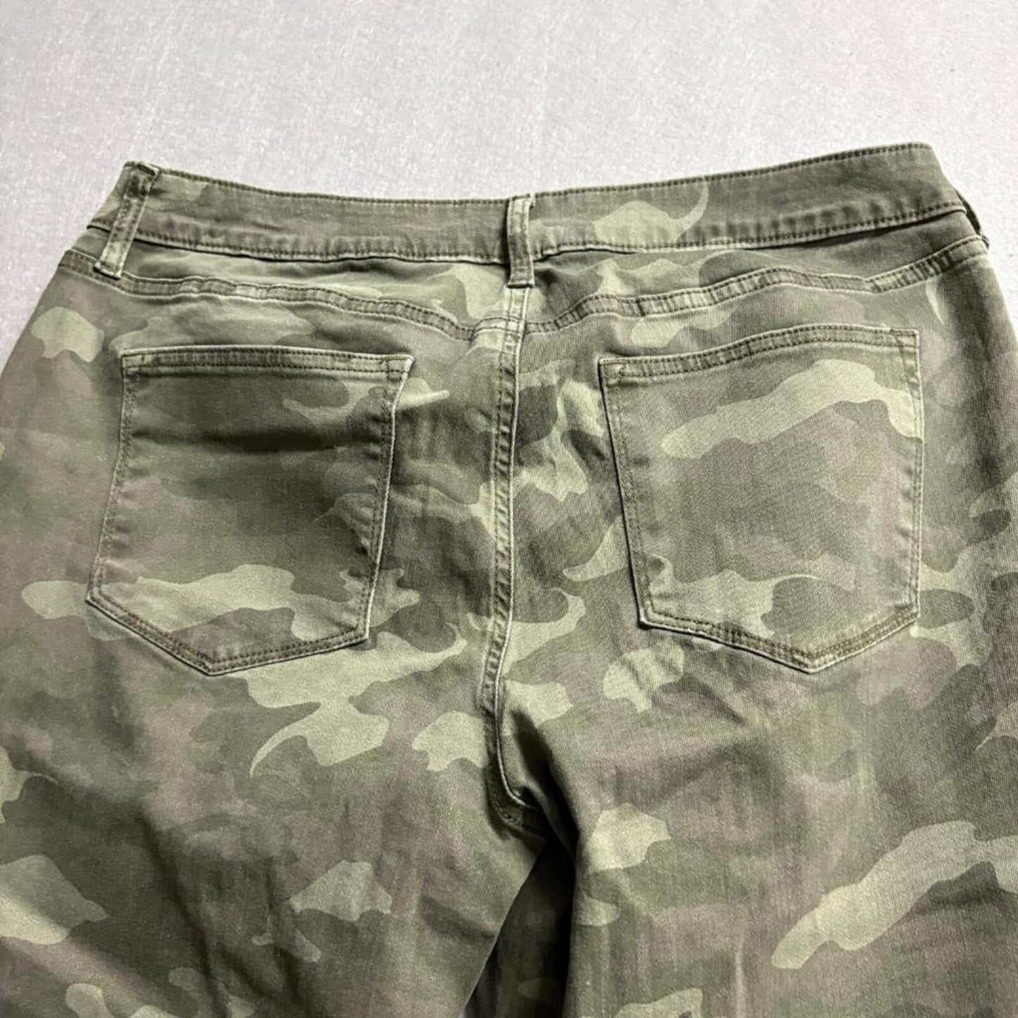Sonoma Goods For Life Skinny Jeans Womens 16L Green Camo Mid Rise Stretch New