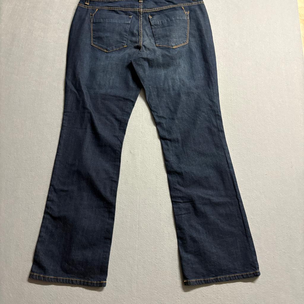 Mossimo Curvy Fit Bootcut Jeans Womens 12S Blue Denim Mid Rise Stretch NWT