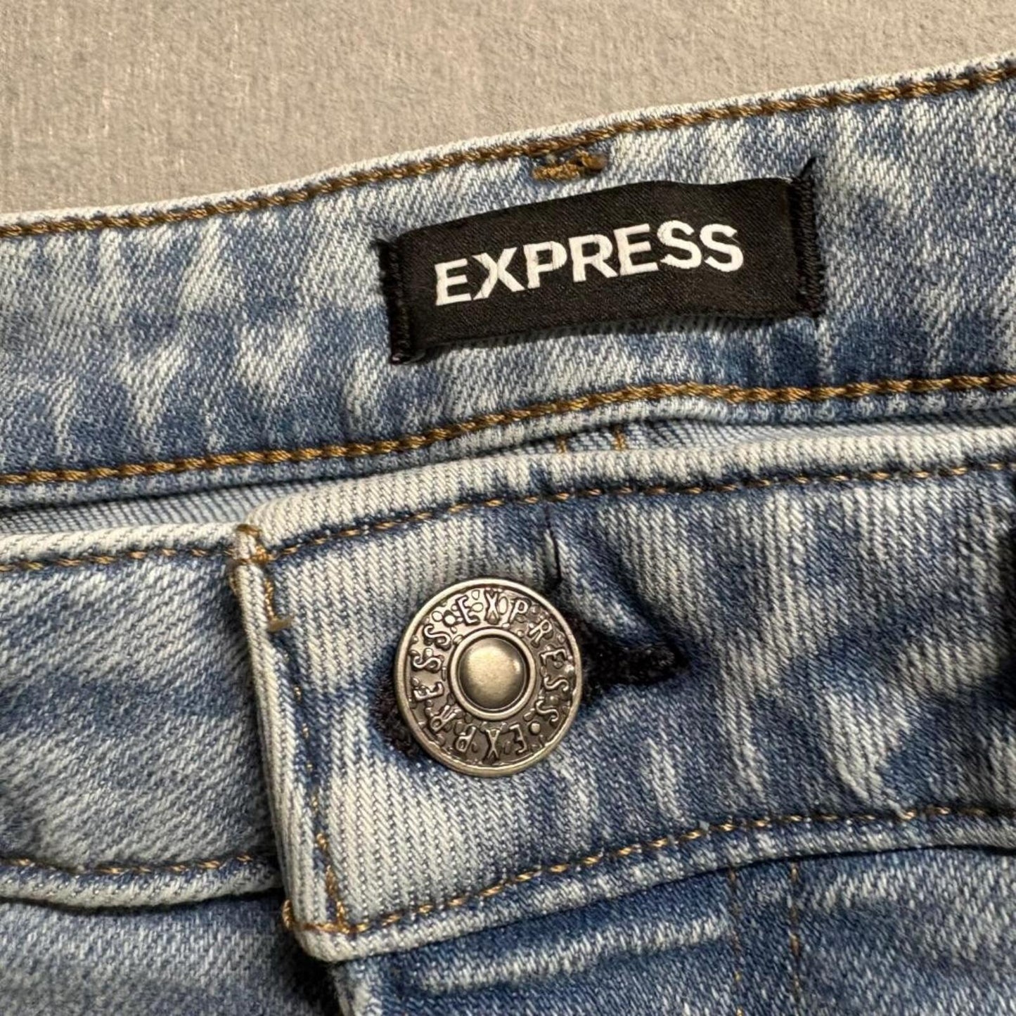Express Slim Jeans Womens 29x30 Light Wash Blue Stretch Denim Mid Rise