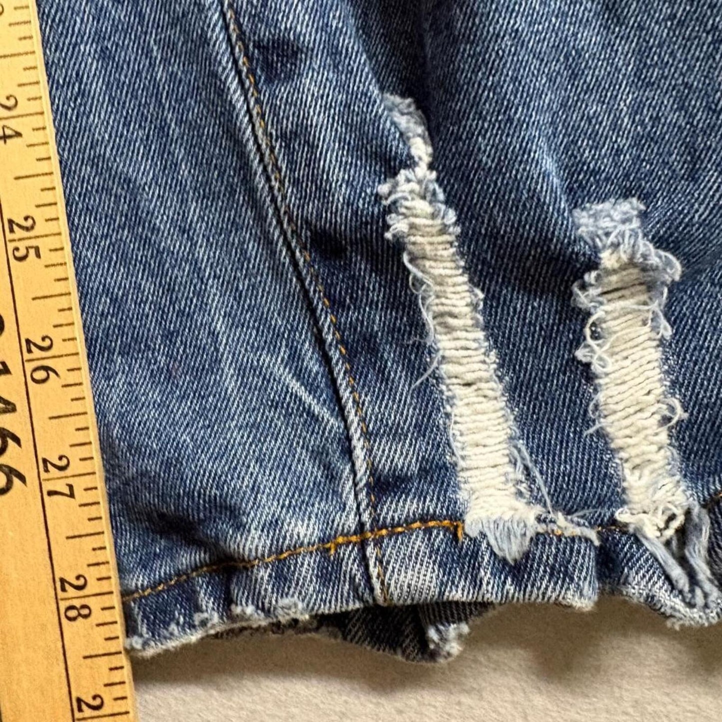 Madden Girl Distressed Boyfriend Jeans Womens Size 25 Blue Denim Ripped Hem