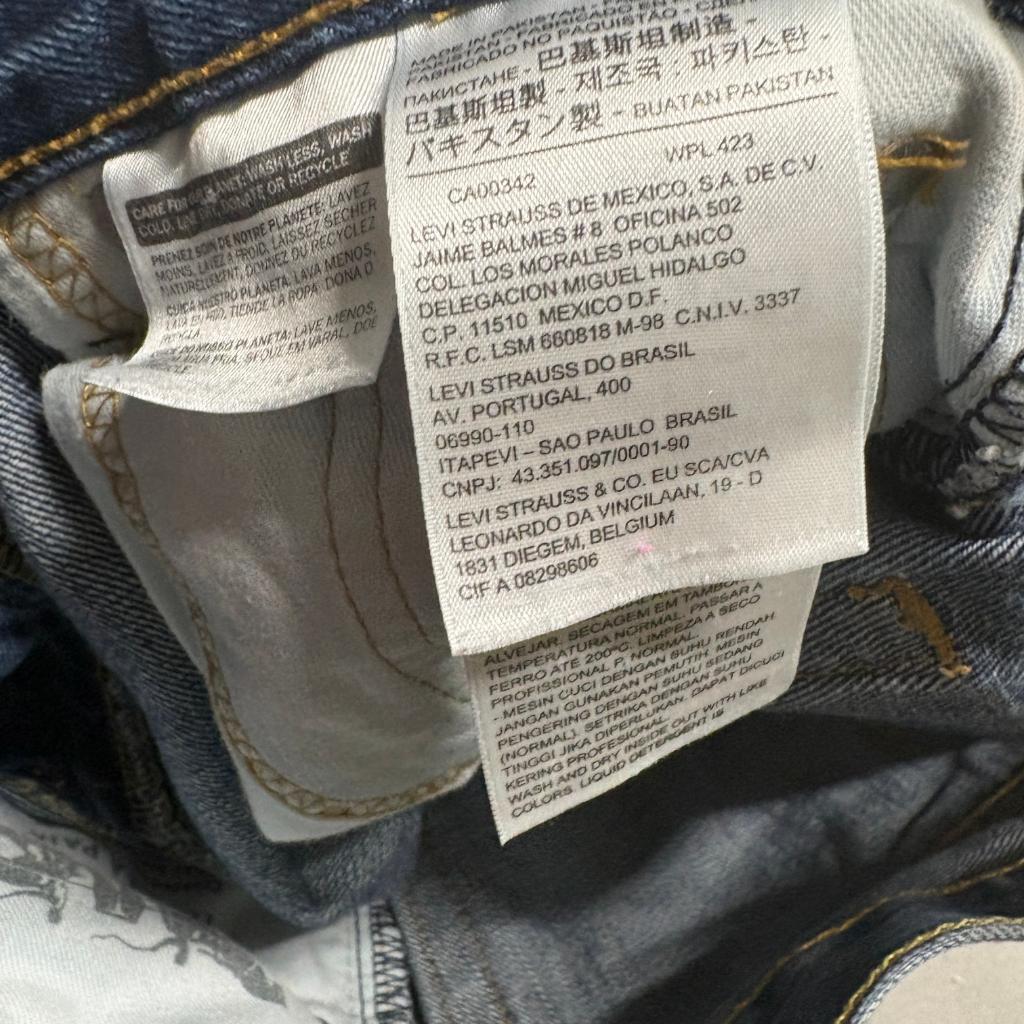 Levis 502 Regular Taper Jeans Mens 30x32 Distressed Ripped Blue Denim 100%