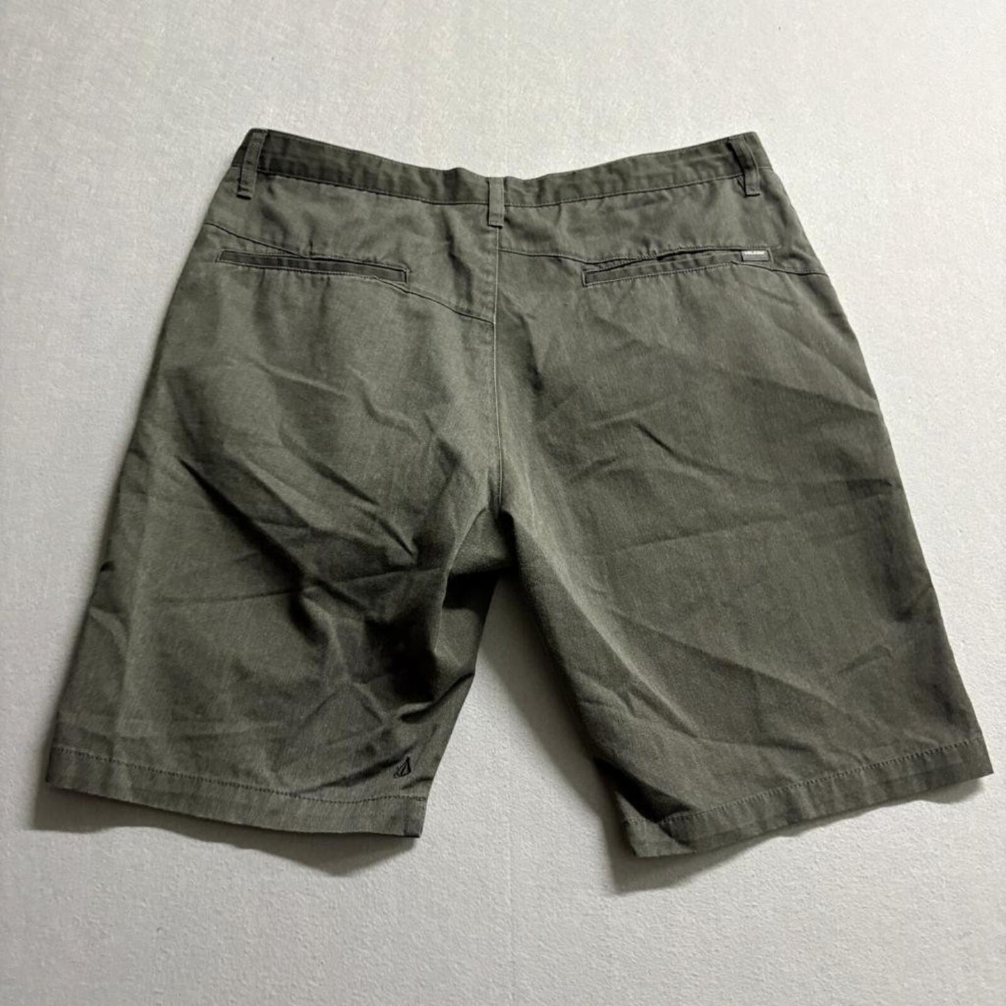 Volcom Chino Shorts Mens 38 Gray Green Stretch Casual Skateboarding Flat Front