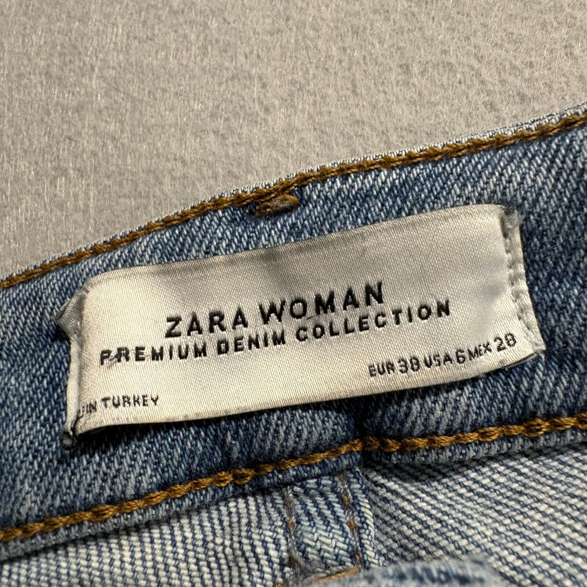Zara Woman High Rise Distressed Skinny Jeans Size 6 / MEX 28 Light Wash Blue