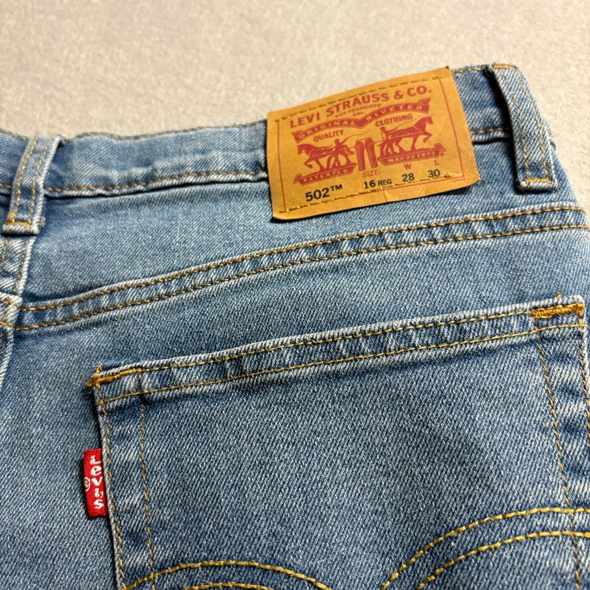 Levis 502 Regular Taper Jeans Girls Size 16 Reg Blue Distressed Denim W28 L30