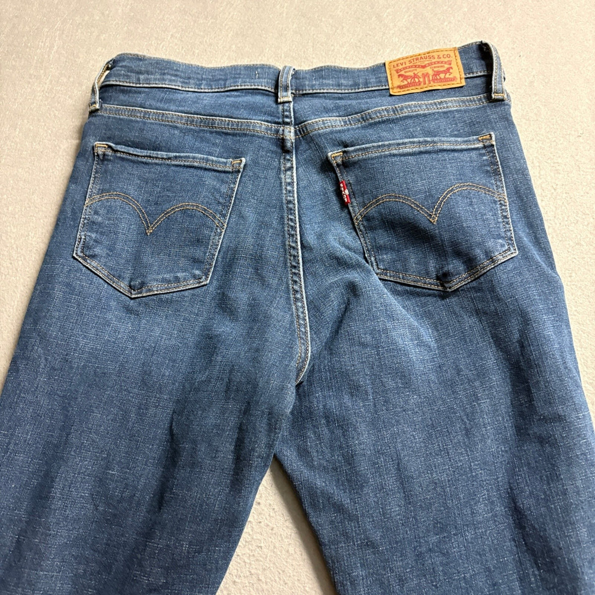 Levis 711 Skinny Jeans Womens Size 28 Medium Wash Stretch Denim Blue Pants