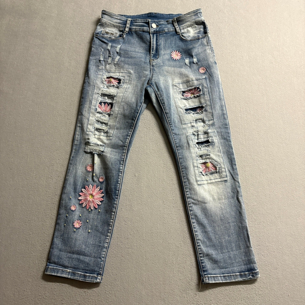 Coco Carmen Daisy Embroidered Distressed Jeans Womens Size M Medium Blue Denim