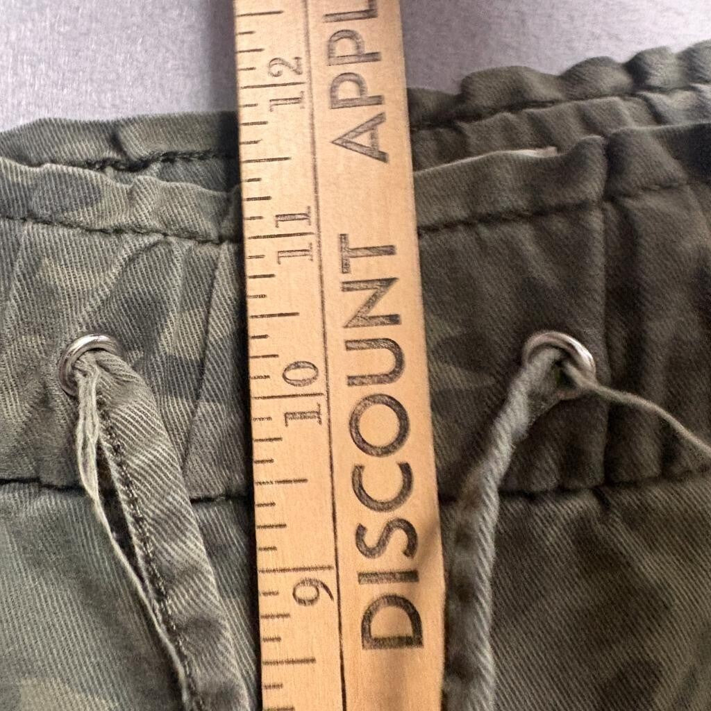 Levi's Womens Camo Jogger Pants Size L Green Camouflage Drawstring Elastic Waist