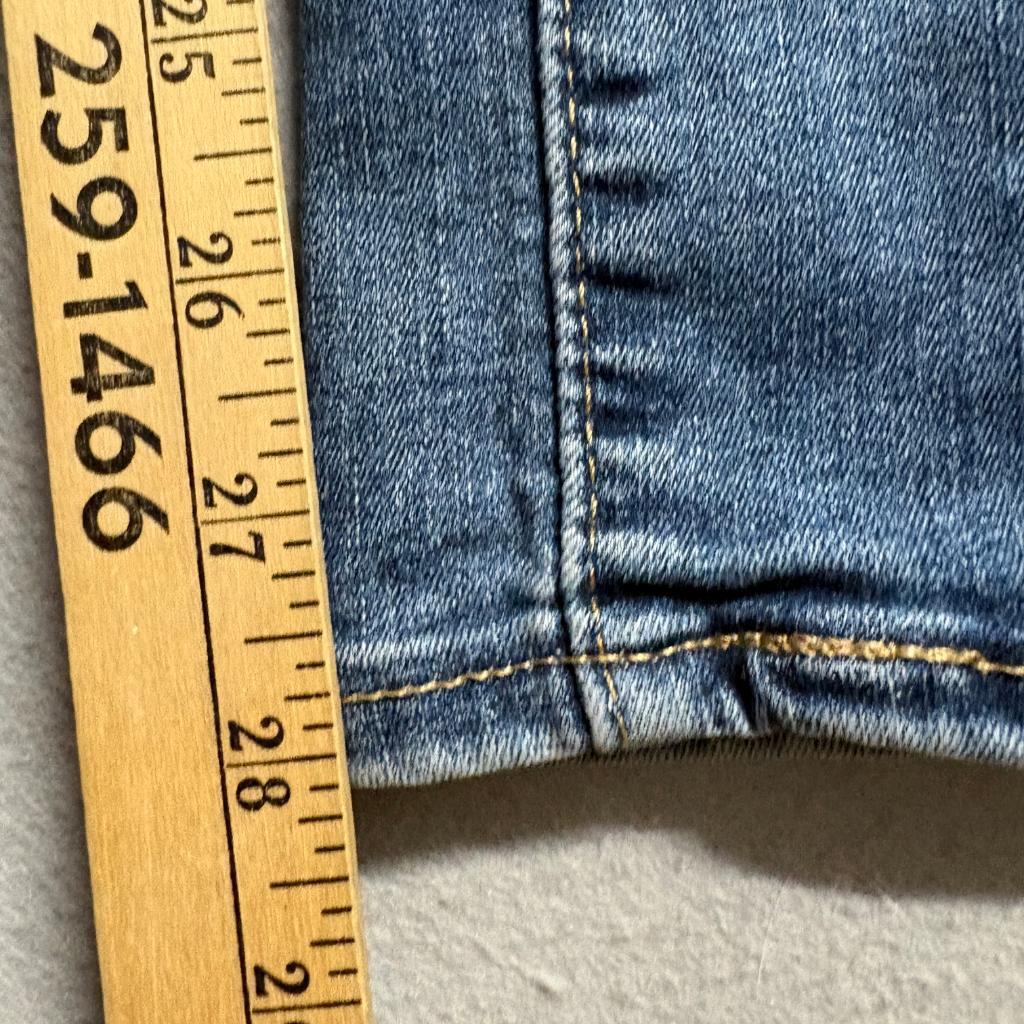 Levis Classic Mid Rise Skinny Jeans Womens 10M W30 L30 Medium Wash Stretch Blue