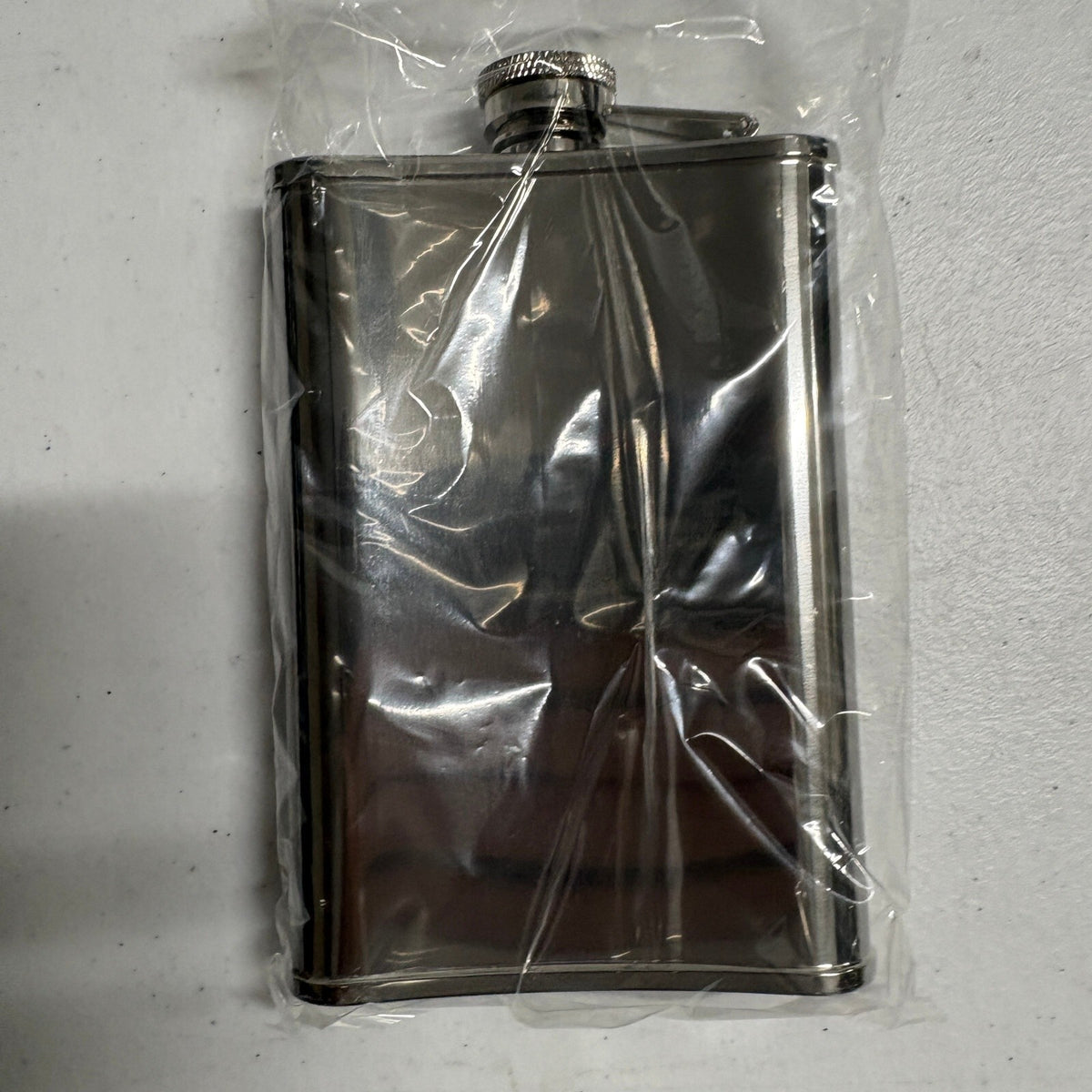 Stainless Steel Hip Flask 8 oz Silver Liquor Flask Pocket Flask NIB Boxed