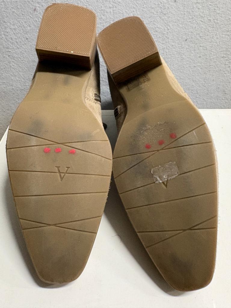 Aquatalia Womens Suede Ankle Boots Taupe Beige Buckle Zip Made in Italy Size 6.5