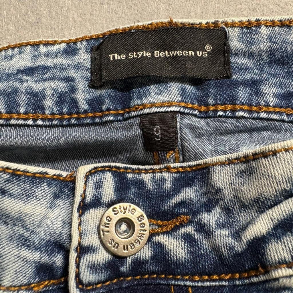 The Style Between Us Moto Jeans Mens 9 Acid Wash Blue Denim Biker Ribbed Stretch