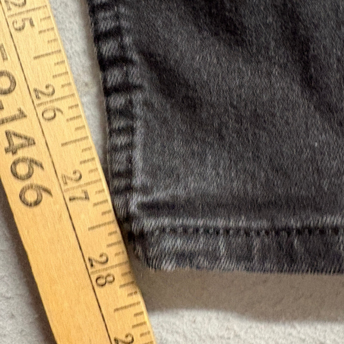 Signature by Levi Strauss Co Mens S37 Slim Jeans Black Denim 32x28