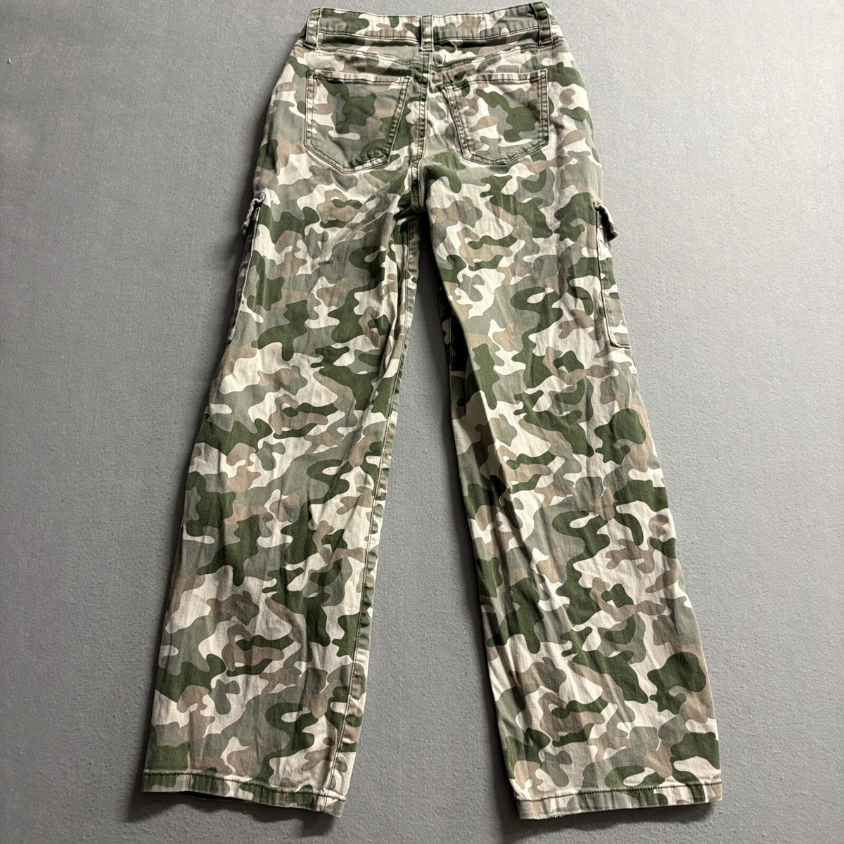 Celebrity Pink Womens Camo Cargo Pants Size 3/26 Green Camouflage Wide Leg