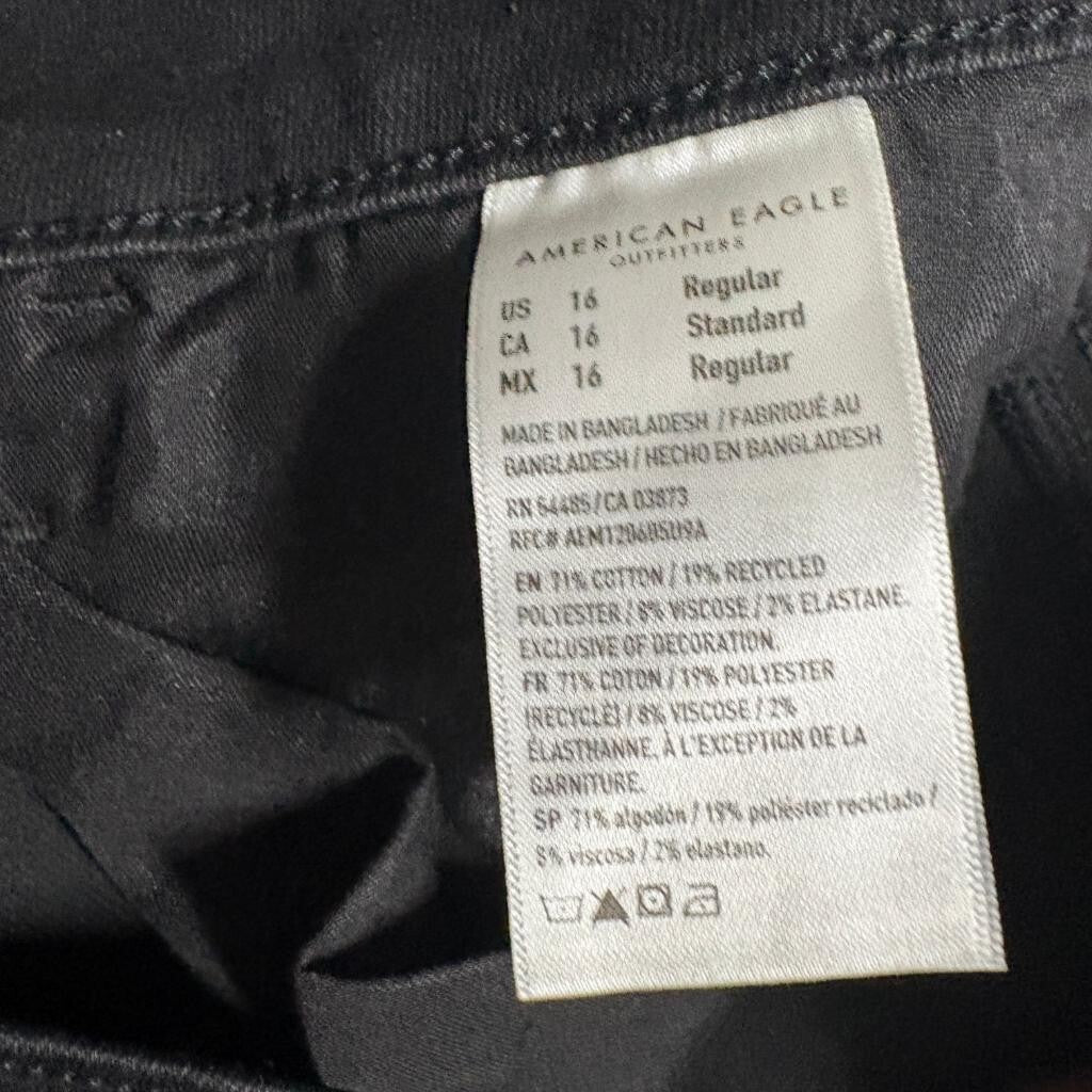 American Eagle Next Level Stretch Jeans Womens 16 Regular Black Distressed