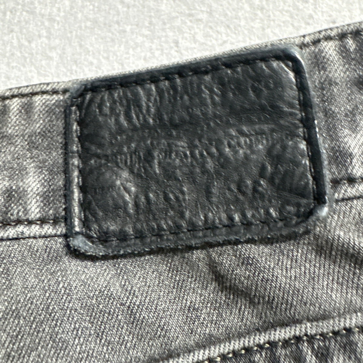Levis Premium 721 High Rise Skinny Jeans Womens 25 W25 L30 Black Charcoal Denim