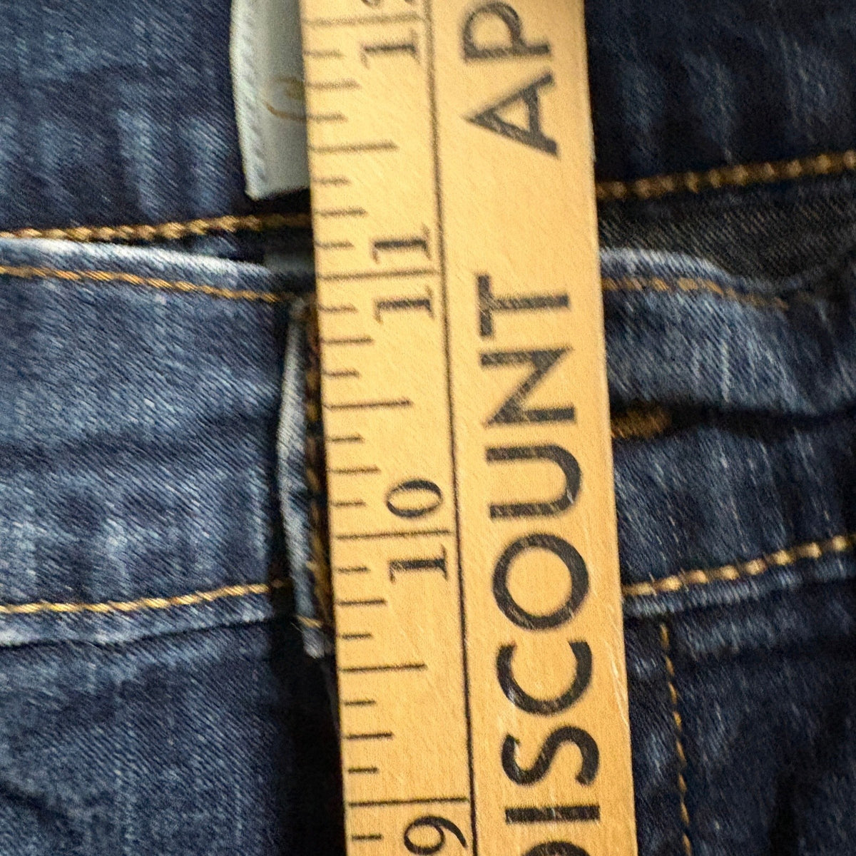 Levi's 512 Perfectly Slimming Denim Bermuda Shorts Womens Size 14 Blue Stretch