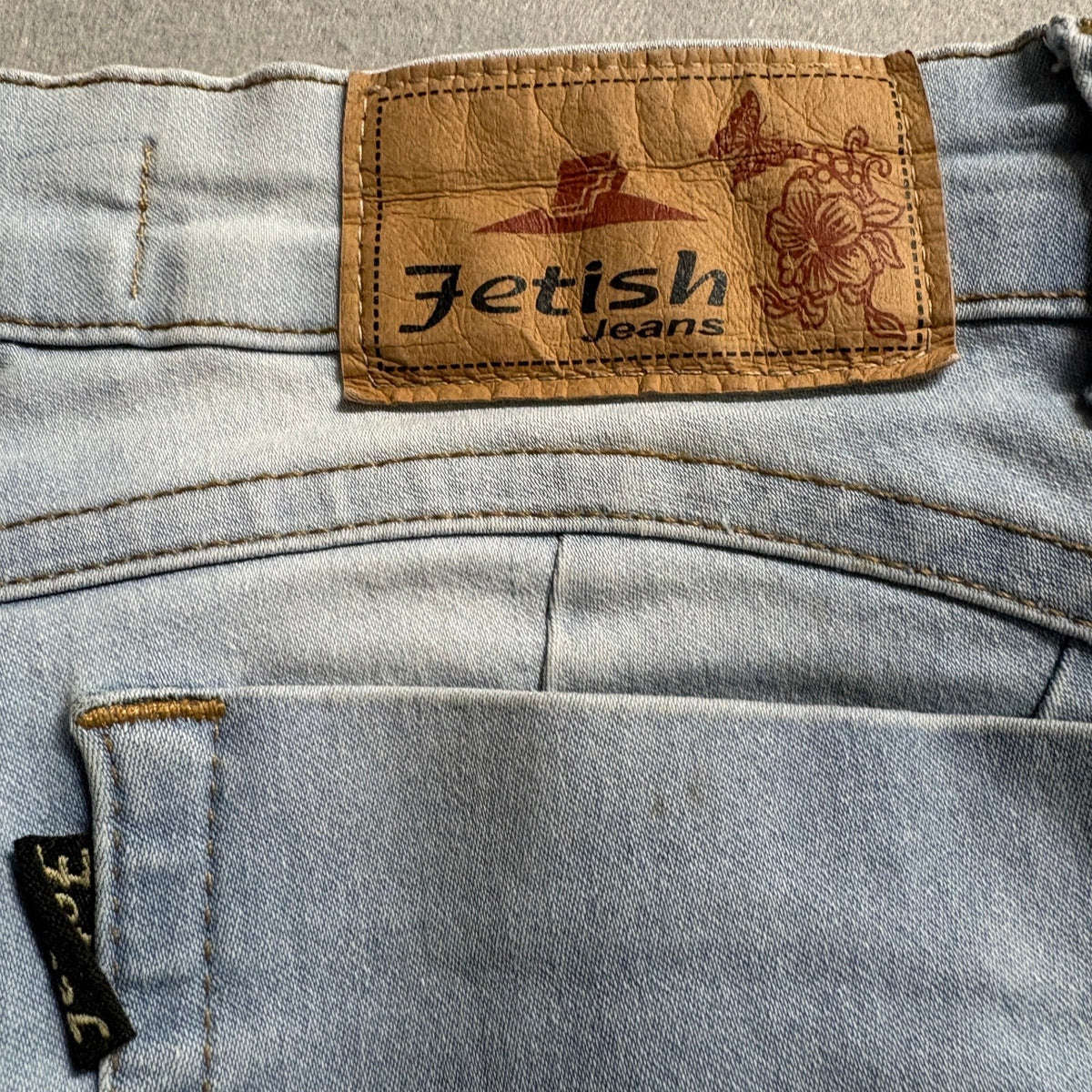 Fetish Jeans Womens Size 42 Light Wash Skinny Raw Frayed Hem Stretch Denim