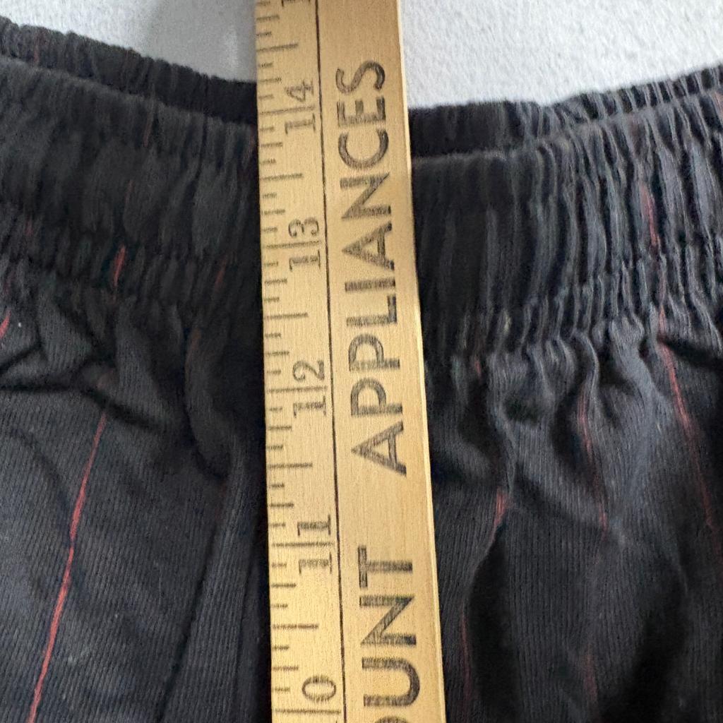 Vintage Salem Sportswear Front Row Pinstripe Shorts Womens XL Black Red Cotton