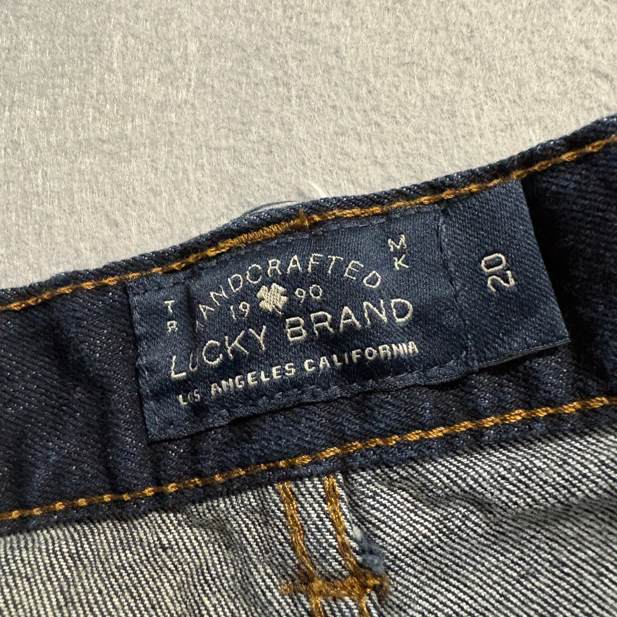 Lucky Brand Jeans Mens Size 20 Dark Wash Stretch Denim Straight Leg Blue
