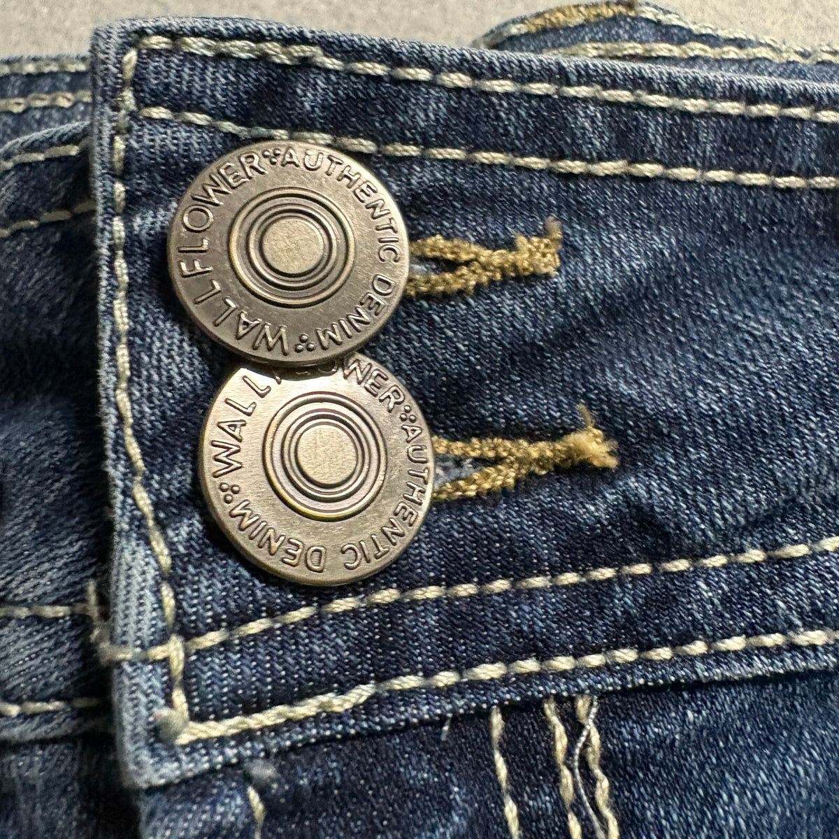 WallFlower Womens Jeans Size 5 Blue Stretch Flare Bootcut Double Button
