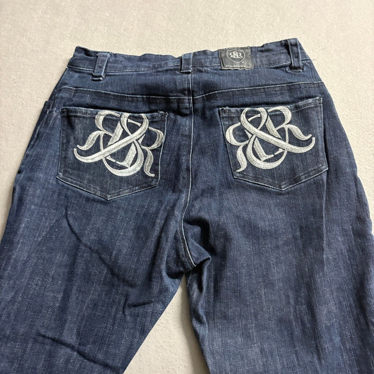 Rock & Republic Bootcut Jeans Womens 10 Blue Denim Embroidered Pocket Stretch
