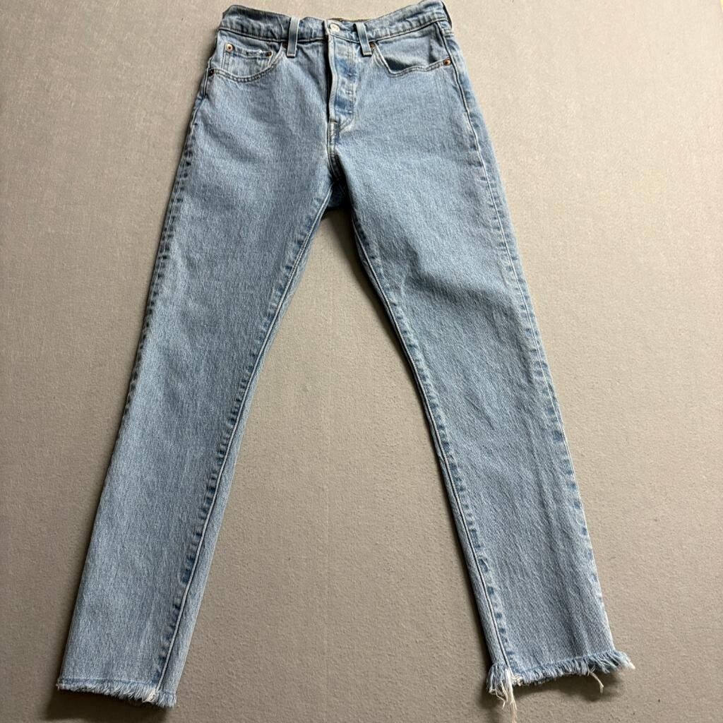 Levis 501 Original Crop Jeans Womens 25 Light Wash Blue Denim Frayed Hem