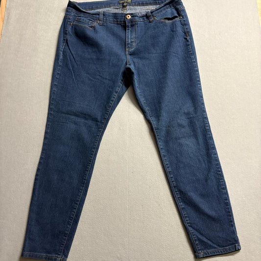 Forever 21 Plus Size 20 Regular Skinny Jeans Blue Denim Stretch Womens