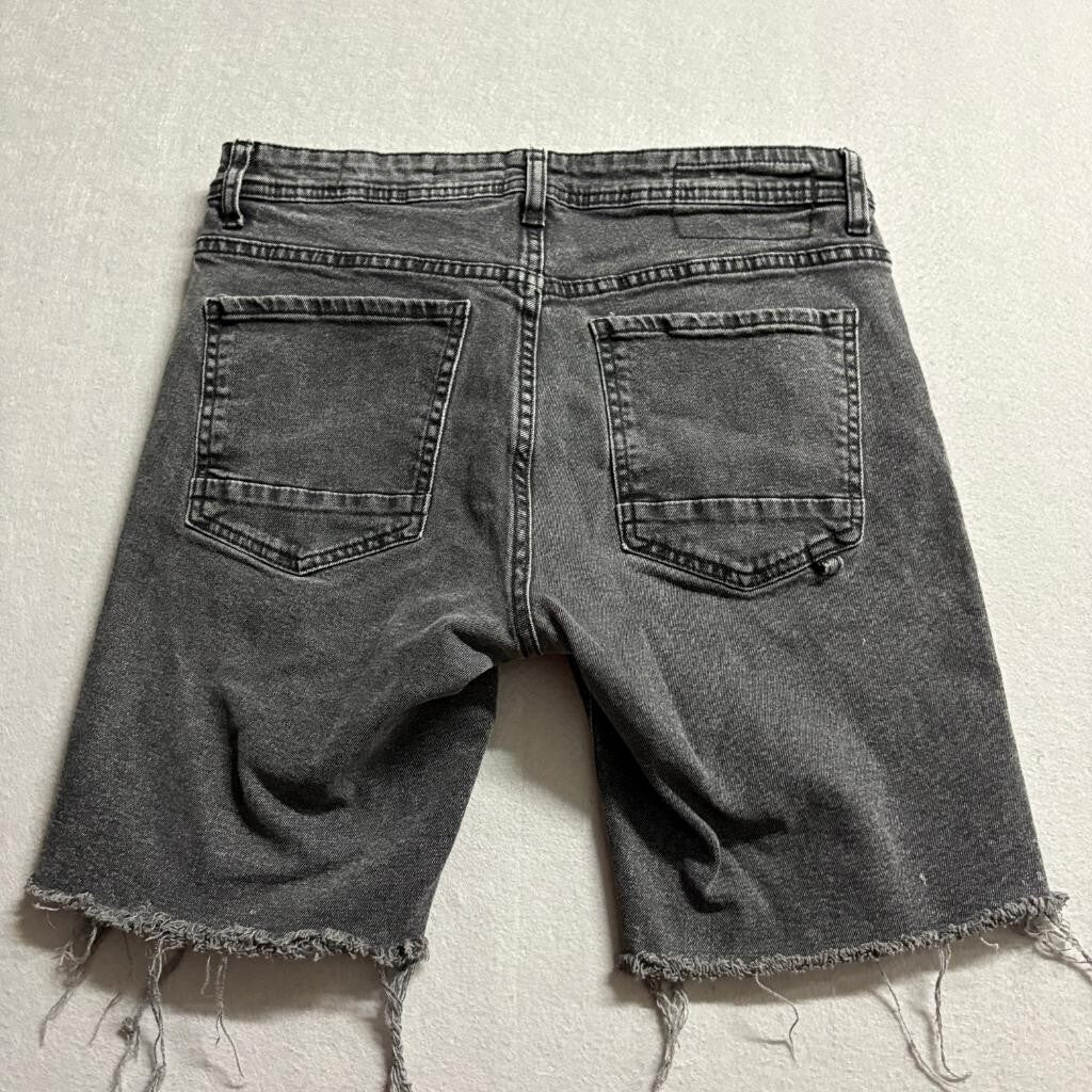 Cotton On Mens 30 Distressed Denim Shorts Black Gray Raw Hem Straight Cut