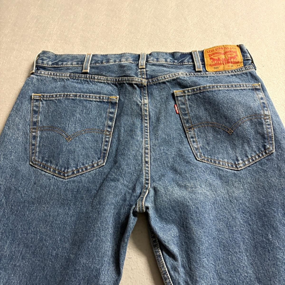Levis 505 Regular Fit Jeans Mens 38x34 Blue Denim Straight Leg Pants