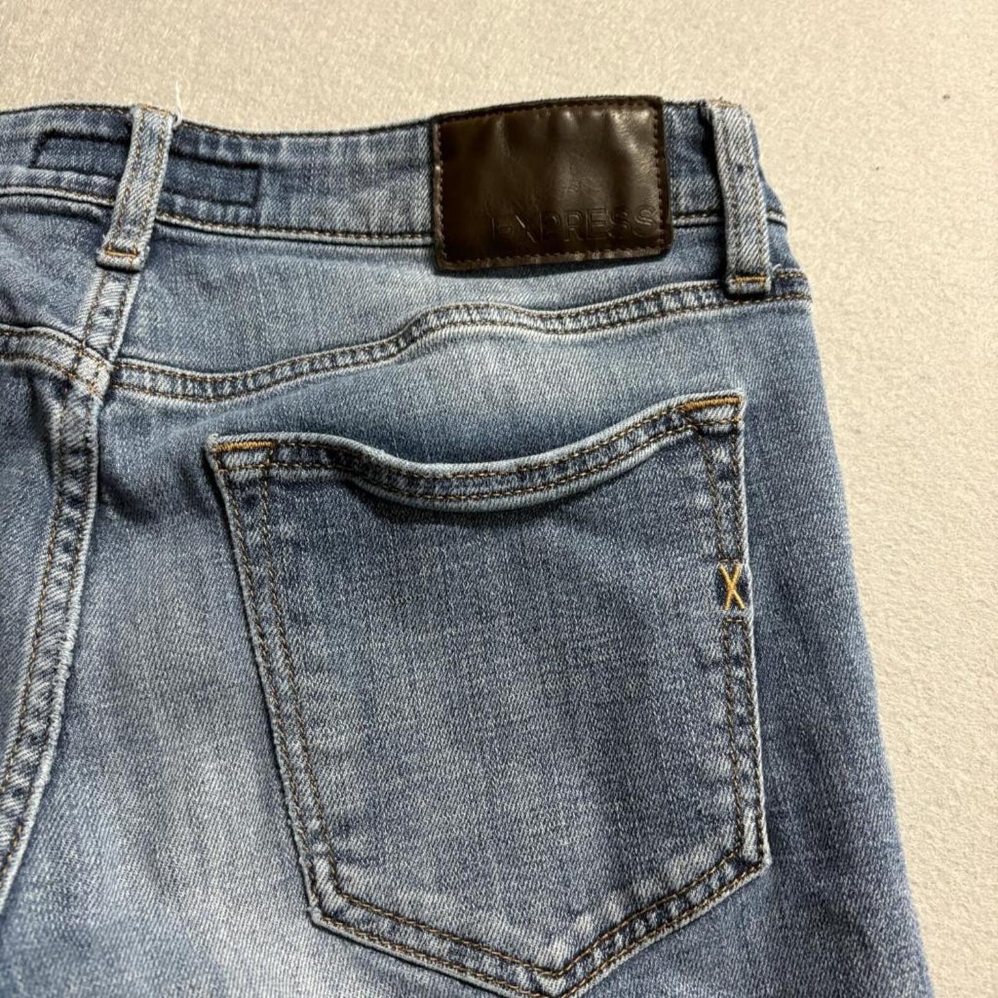 Express Jeans Mens 30x30 Slim Fit Blue Stretch Soft Cotton Denim