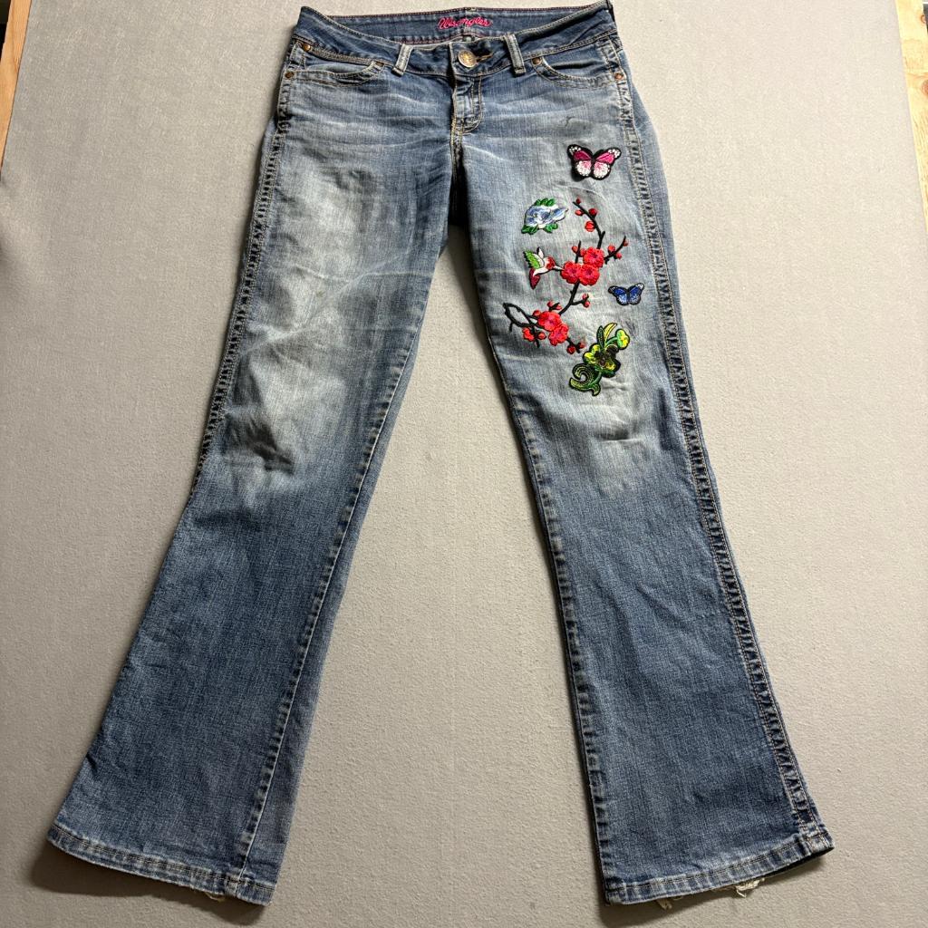 Wrangler Embroidered Butterfly Floral Jeans Womens Size 9/10x34 Bootcut Blue