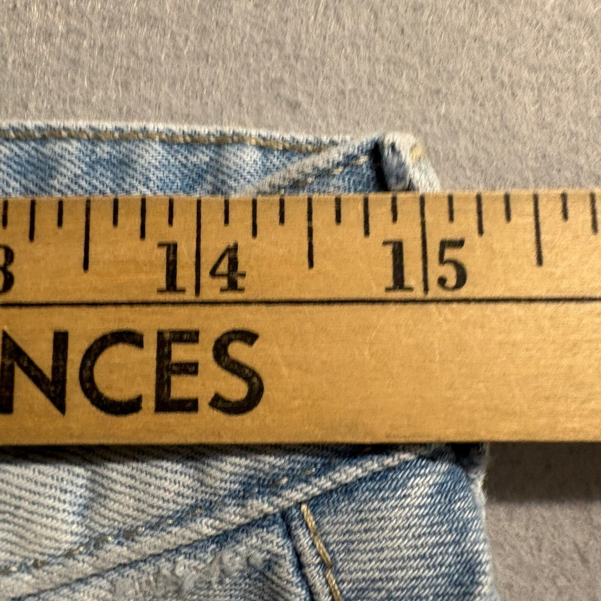 H&M &Denim Boyfriend Jeans Womens 4 Blue Distressed Embroidered Flowers Raw Hem
