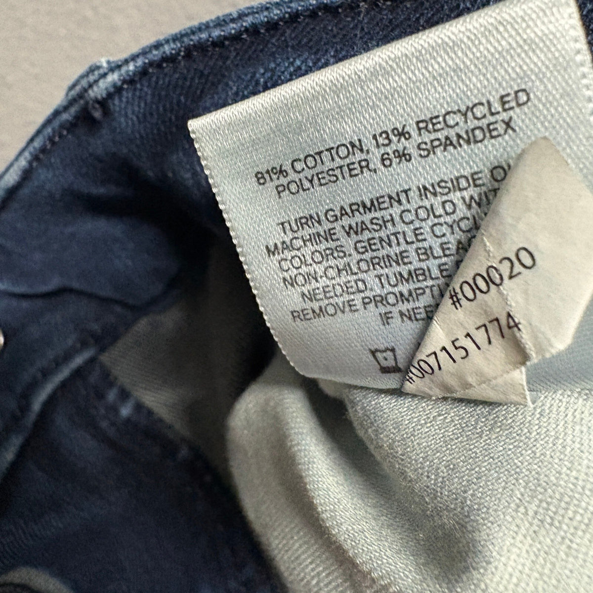 Express 70s Flare Jeans Womens Size S Short Blue High Stretch Raw Hem Mid Rise